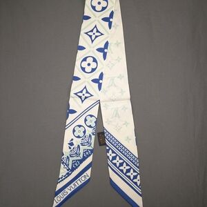 Louis Vuitton LV Tiles BB Bandeau Silk Scarf Lagoon Blue